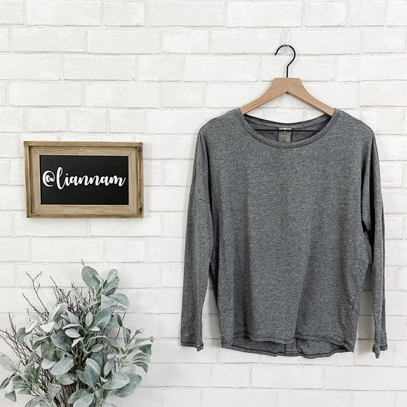 CALIA by Carrie Underwood Tops - CALIA by Carrie Underwood Gray Split Back Long Sleeve Dolman Top